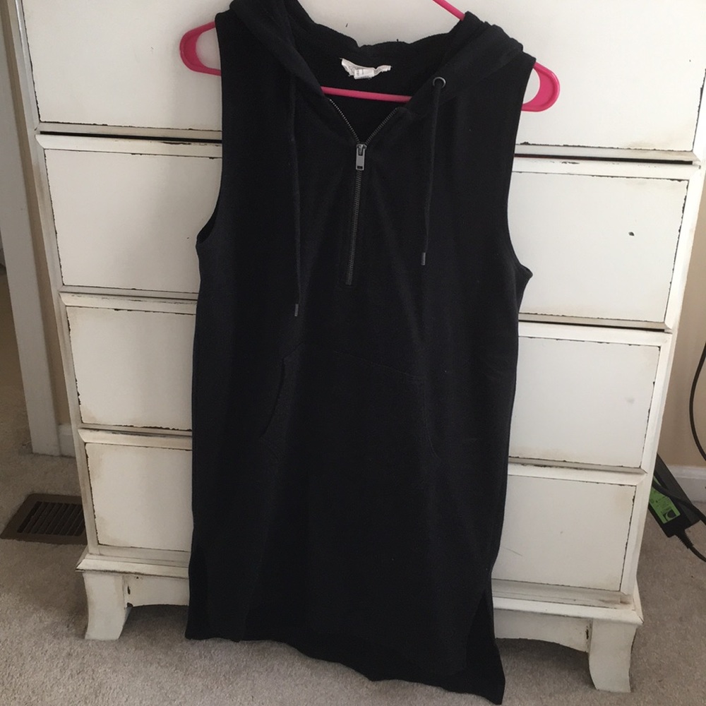 Sweatshirt sleeveless dress with hood